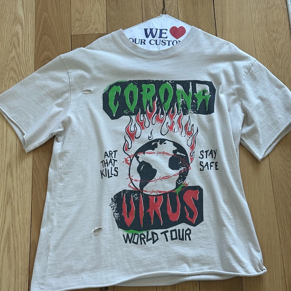Gallery dept. Corona virus t shirt UNISEX